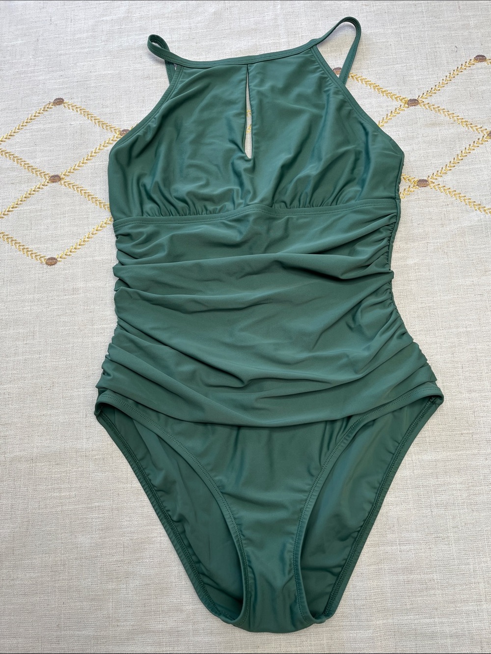 Ellen Tracy Dark Green One-Piece Swimsuit New missing tags Sz 8